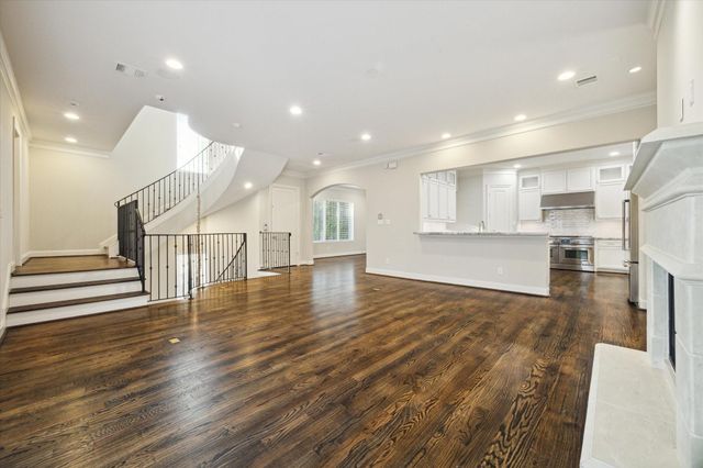 6008 Potomac Park Drive, Houston, TX 77057