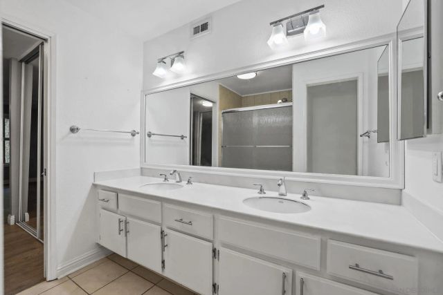 2776 Pine Creek Cir, Fullerton, CA 92835