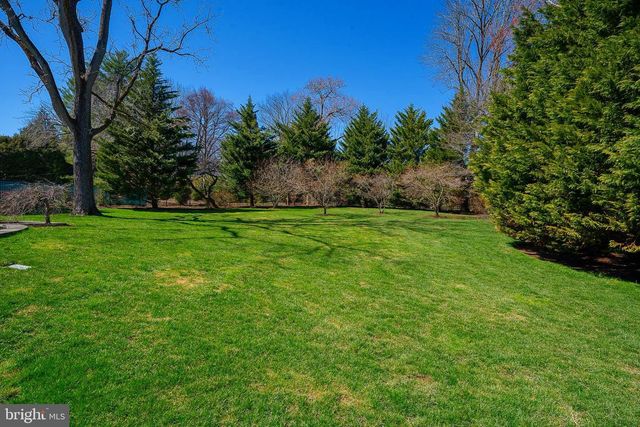 1122 BRYNLAWN RD, Villanova, PA 19085