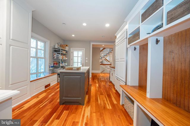 1122 BRYNLAWN RD, Villanova, PA 19085