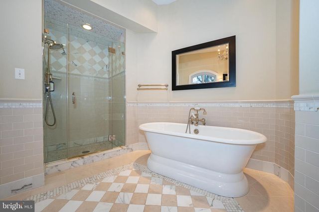 1122 BRYNLAWN RD, Villanova, PA 19085