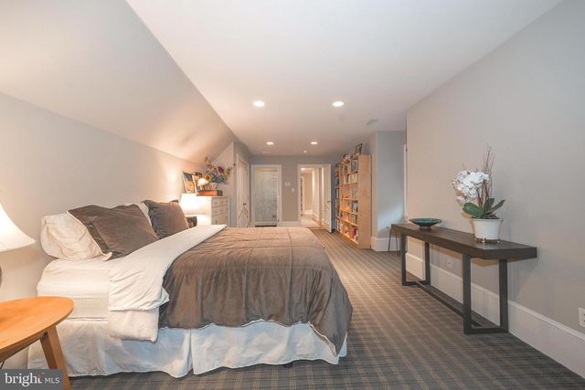 1122 BRYNLAWN RD, Villanova, PA 19085