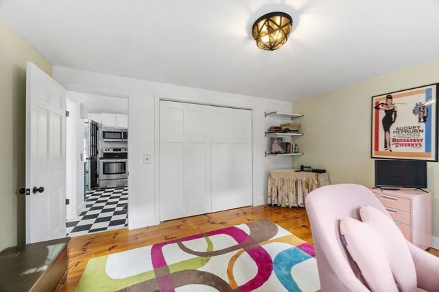 18 Carlton Road, Bourne, MA 02532