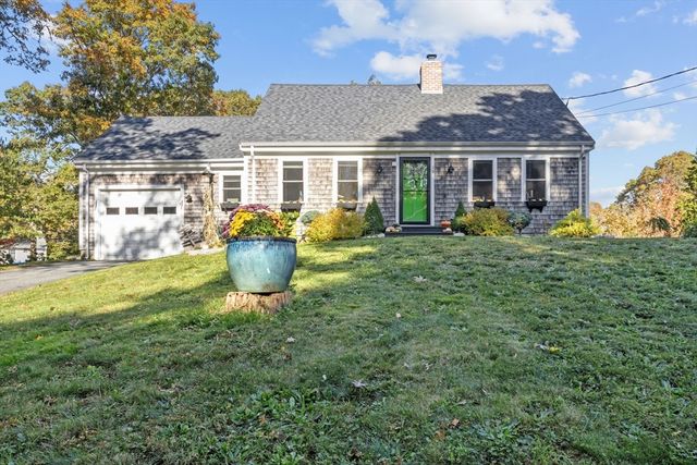 18 Carlton Road, Bourne, MA 02532