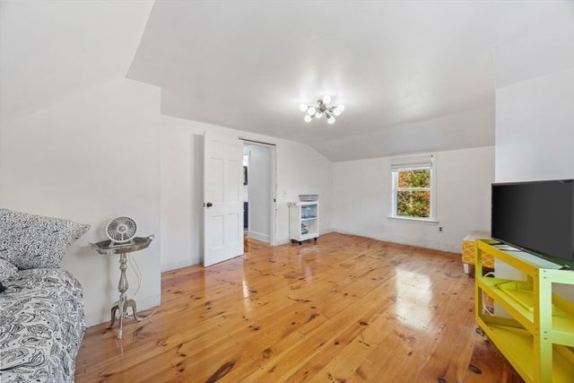 18 Carlton Road, Bourne, MA 02532