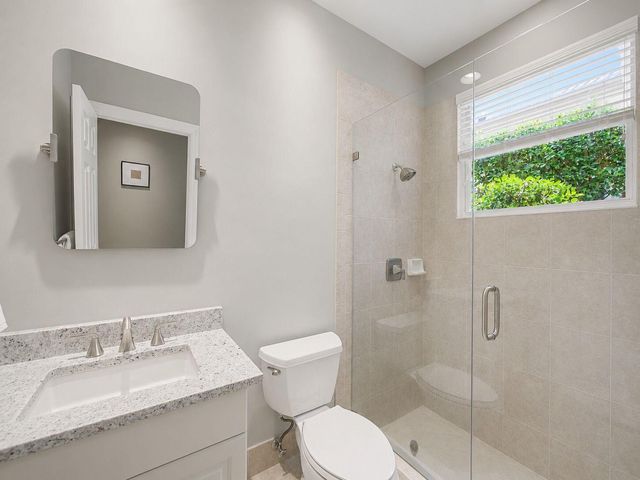76 Laguna Drive, Palm Beach Gardens, FL 33418