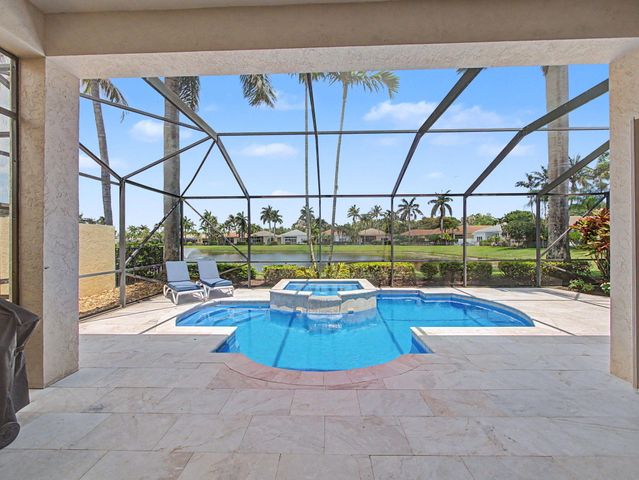 76 Laguna Drive, Palm Beach Gardens, FL 33418