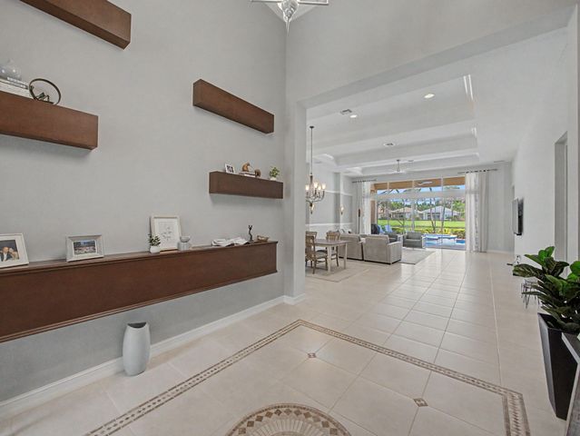76 Laguna Drive, Palm Beach Gardens, FL 33418