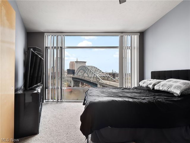 2222 Detroit Avenue 1009, Cleveland, OH 44113