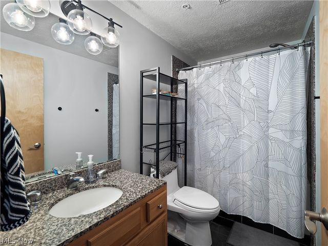 2222 Detroit Avenue 1009, Cleveland, OH 44113