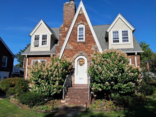 3825 TRASK Avenue, Erie, PA 16508