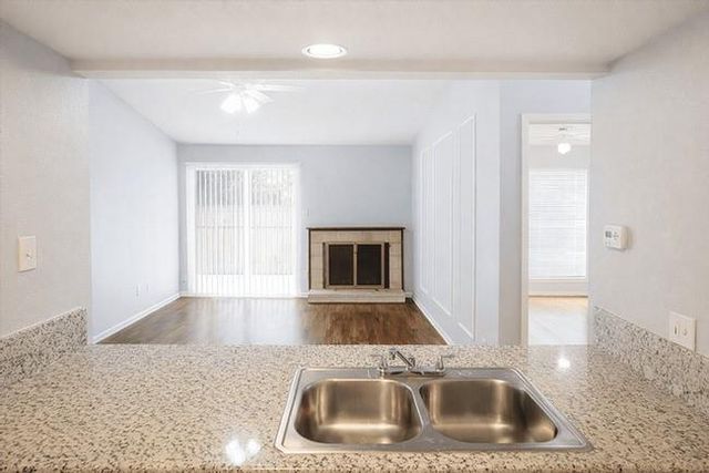 8100 Cambridge Street 138, Houston, TX 77054