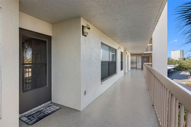 1316 PASADENA AVENUE S 303, South Pasadena, FL 33707