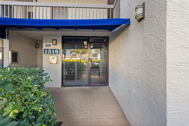 1316 PASADENA AVENUE S 303, South Pasadena, FL 33707