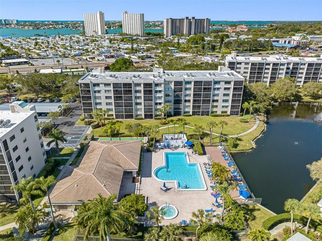 1316 PASADENA AVENUE S 303, South Pasadena, FL 33707