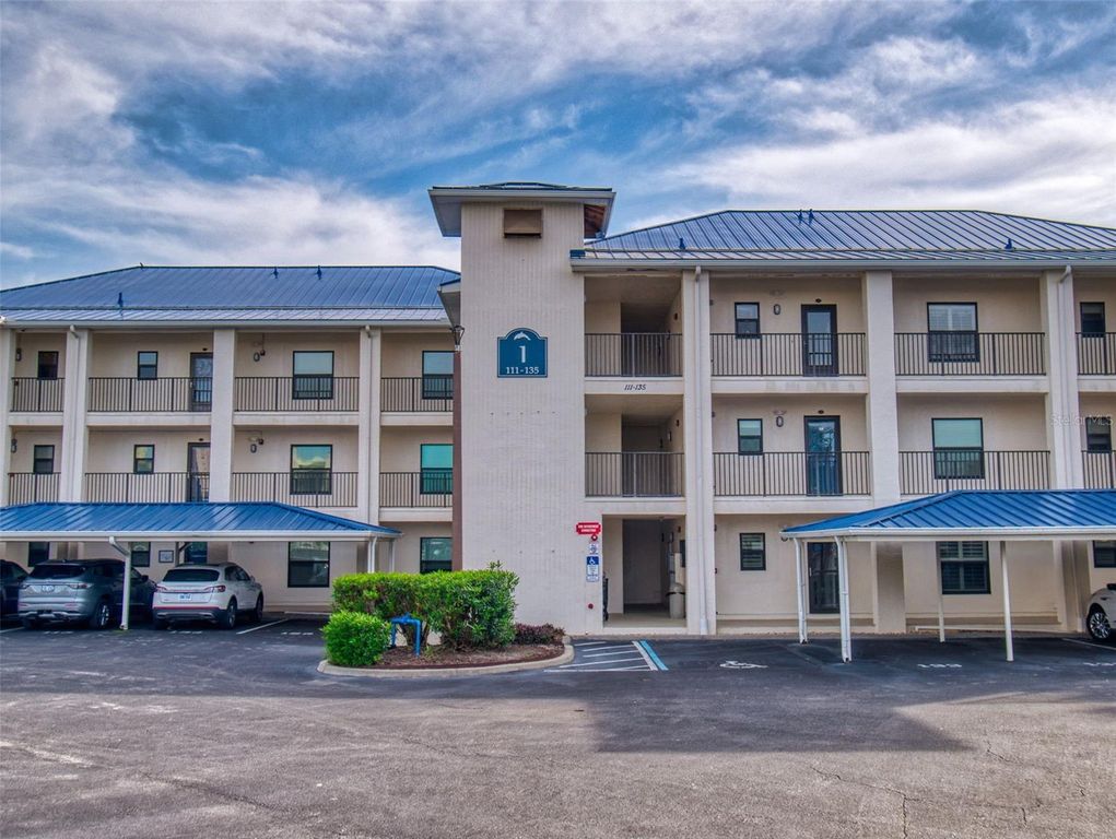 Image 3 of property listing at 2700 N PENINSULA AVENUE 114, New Smyrna Beach, FL 32169