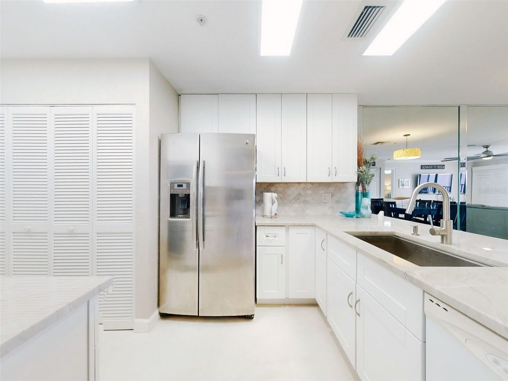 Image 8 of property listing at 2700 N PENINSULA AVENUE 114, New Smyrna Beach, FL 32169