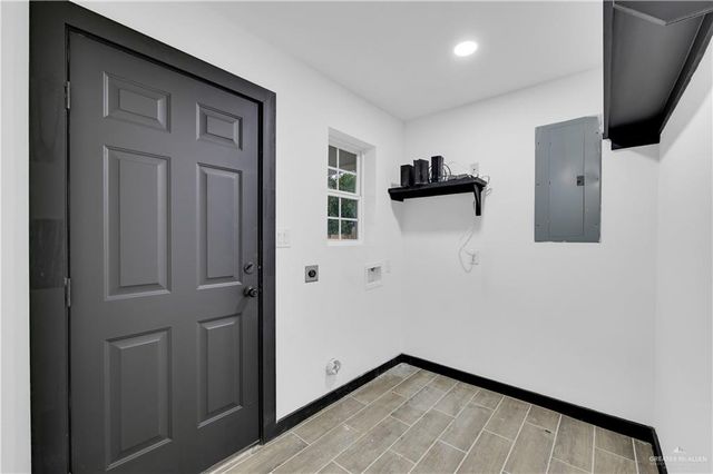 612 S 21st Street, Donna, TX 78537