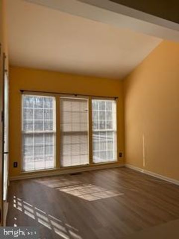 13 BARCLAY DR, Hockessin, DE 19707