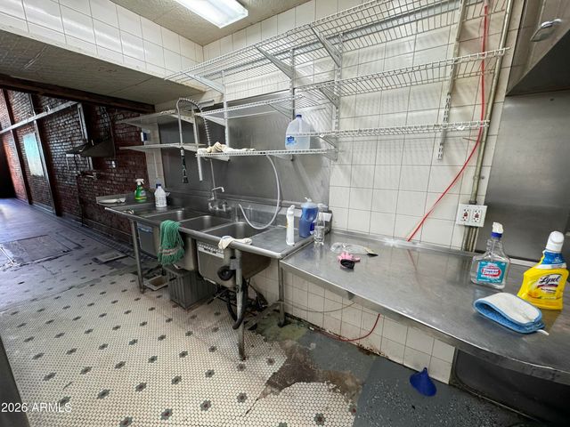 14 MAIN Street, Bisbee, AZ 85603