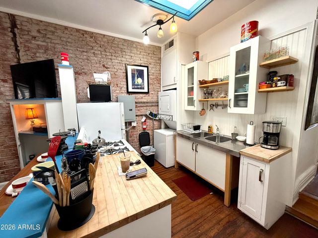 14 MAIN Street, Bisbee, AZ 85603