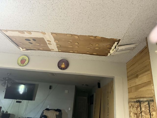 3812 Springbranch Drive, Benbrook, TX 76116