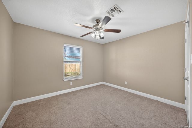 1768 STONEHAVEN, Pleasanton, TX 78064