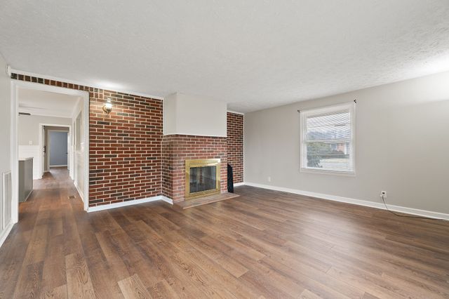 341 Dearman St, Smithville, TN 37166