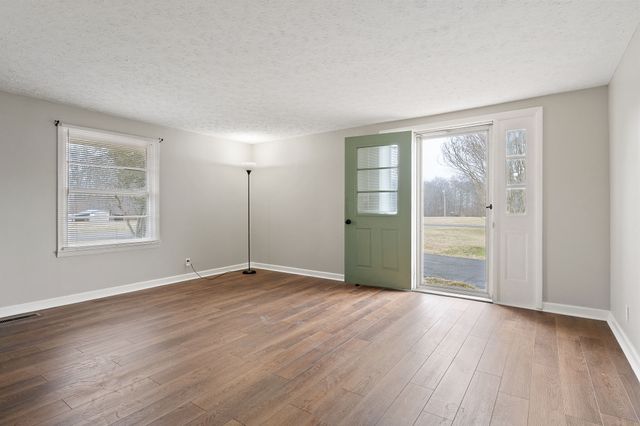 341 Dearman St, Smithville, TN 37166