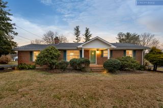 341 Dearman St, Smithville, TN 37166