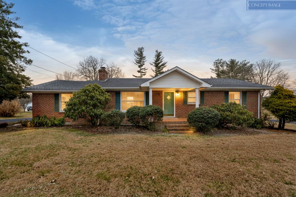 341 Dearman St, Smithville, TN 37166