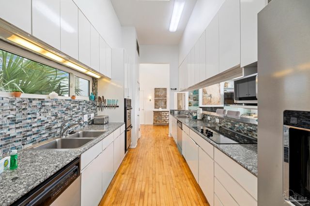 310 Ariola Dr, Pensacola Beach, FL 32561