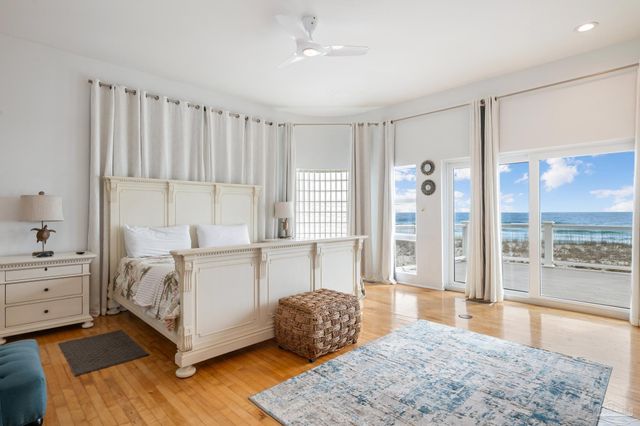 310 Ariola Dr, Pensacola Beach, FL 32561