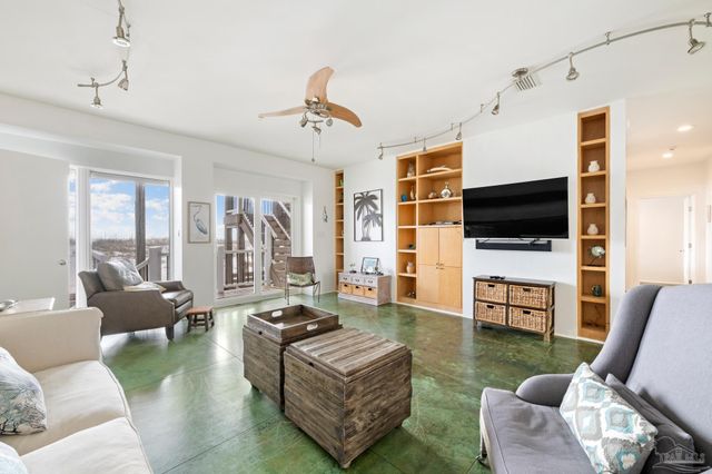 310 Ariola Dr, Pensacola Beach, FL 32561