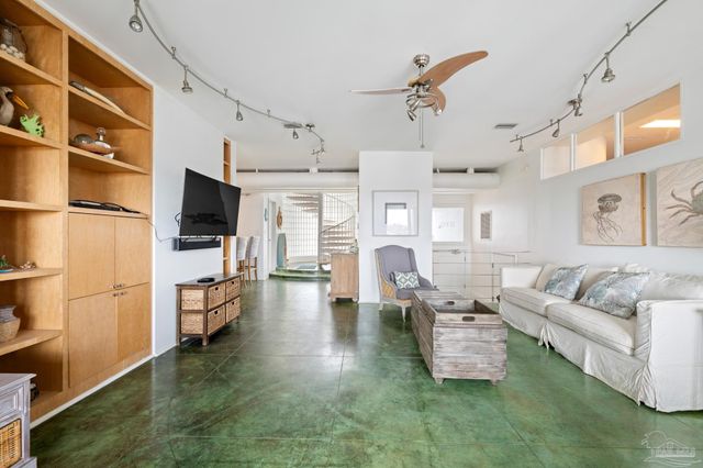 310 Ariola Dr, Pensacola Beach, FL 32561