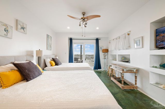 310 Ariola Dr, Pensacola Beach, FL 32561