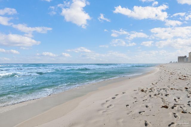 310 Ariola Dr, Pensacola Beach, FL 32561