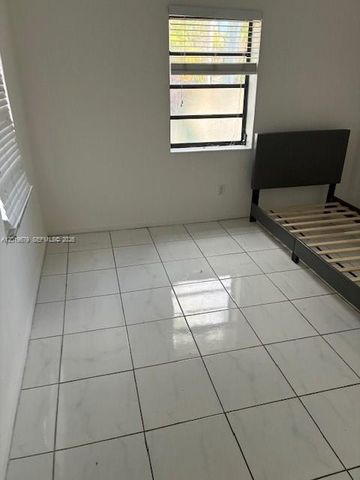 420 88th St 0, Surfside, FL 33154