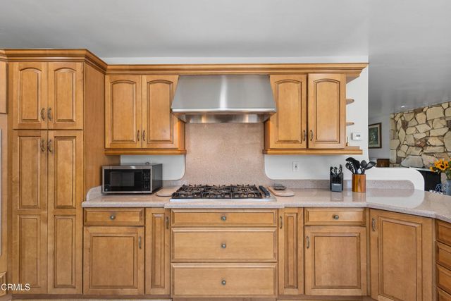 318 N Steckel Drive, Santa Paula, CA 93060