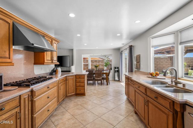 318 N Steckel Drive, Santa Paula, CA 93060
