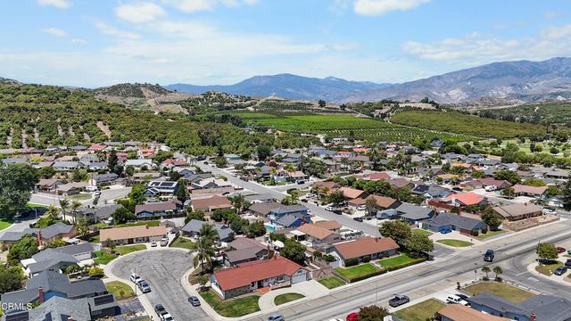 318 N Steckel Drive, Santa Paula, CA 93060