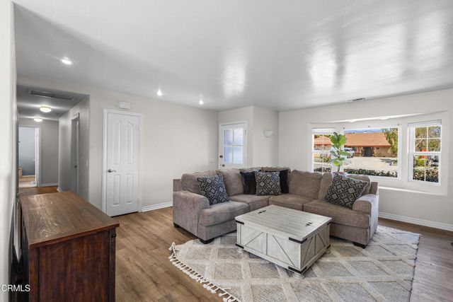 318 N Steckel Drive, Santa Paula, CA 93060