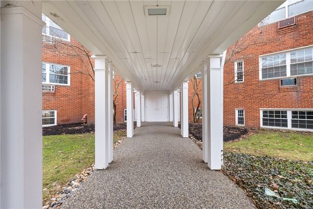 5900 Babcock Blvd 70, Ross Twp, PA 15237