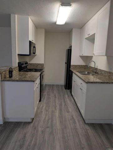 1641 Pentecost Way 2, San Diego, CA 92105