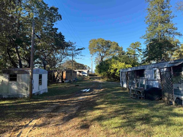 112 Breezy Lane, Hatfield, AR 71945