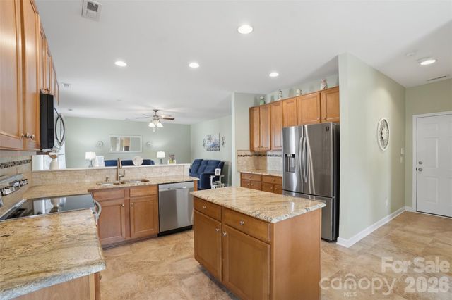 1464 Moss Creek Drive, Harrisburg, NC 28075