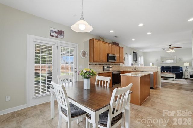 1464 Moss Creek Drive, Harrisburg, NC 28075