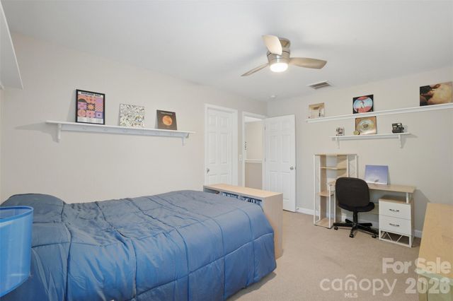1464 Moss Creek Drive, Harrisburg, NC 28075