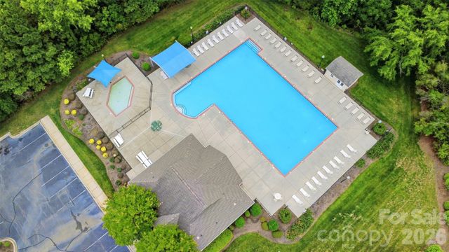 1464 Moss Creek Drive, Harrisburg, NC 28075