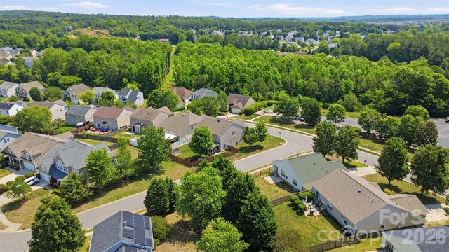 1464 Moss Creek Drive, Harrisburg, NC 28075